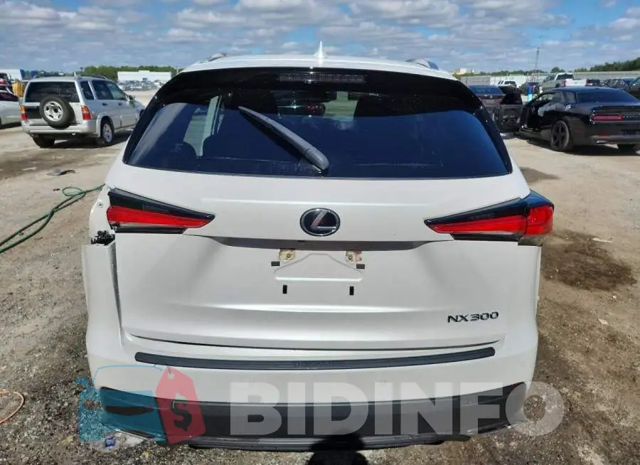 JTJDARBZ8L5015607 Photo# 6