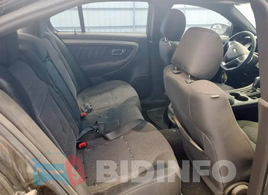 1FAHP2E89JG102565 Photo# 10