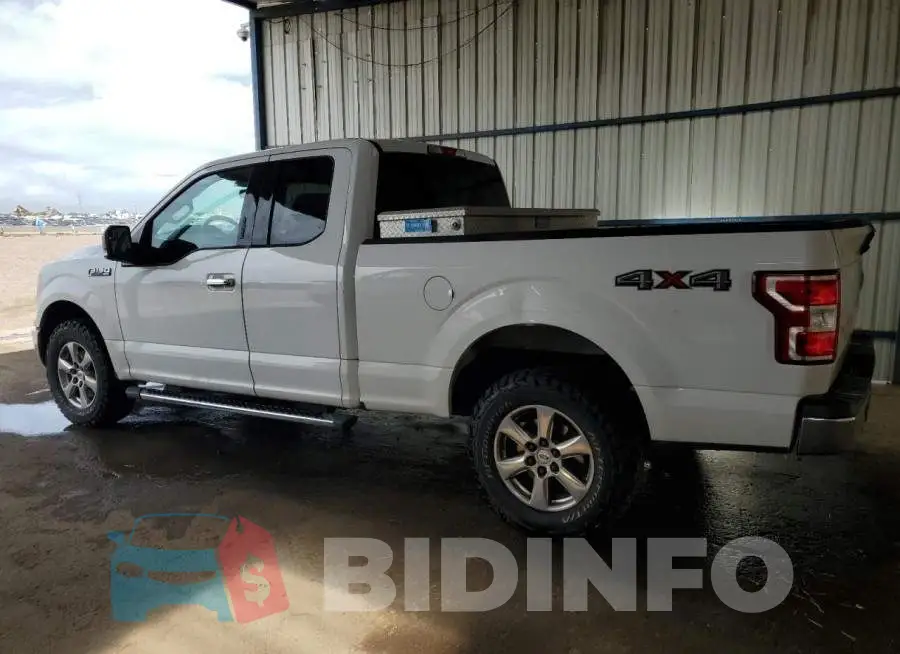 1FTFX1EG1JFA17437 Photo# 2