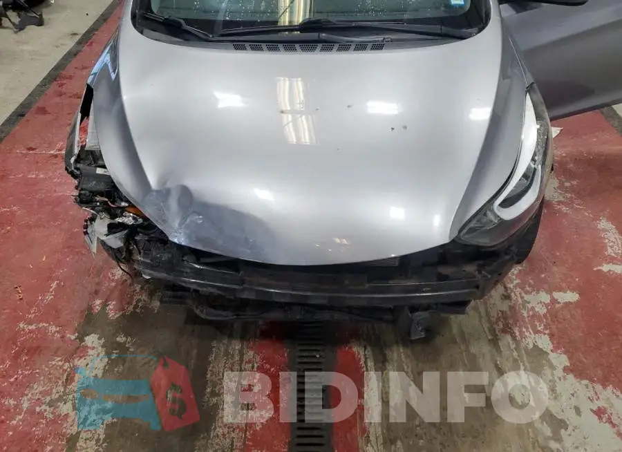 5NPDH4AE2GH749813 Photo# 12