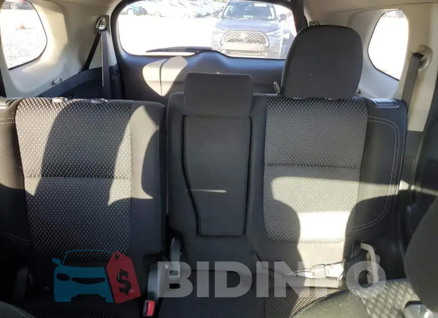 JA4AD2A35KZ015731 Photo# 10