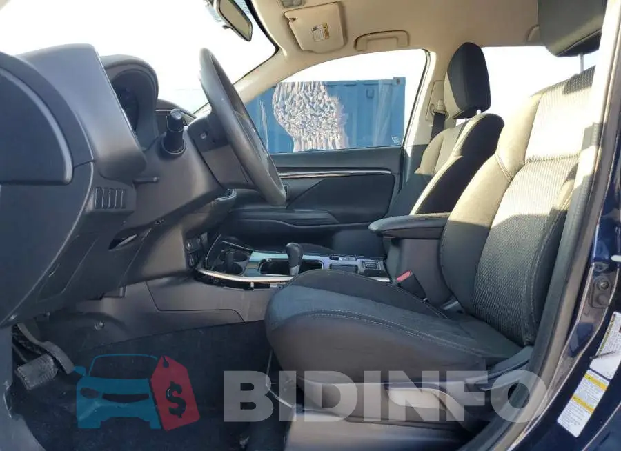 JA4AD2A35KZ015731 Photo# 7