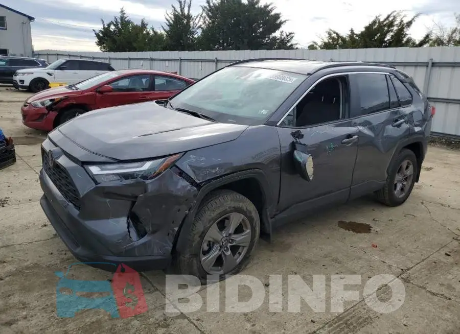 2T3P1RFV1RC408018 Photo# 1