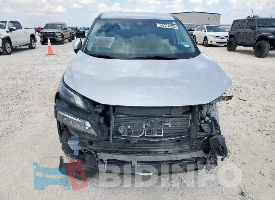 5N1BT3BA1PC814024 Photo# 5