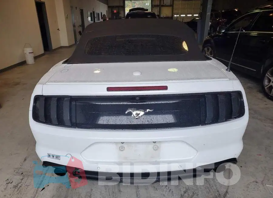 1FATP8UH4M5105176 Photo# 6