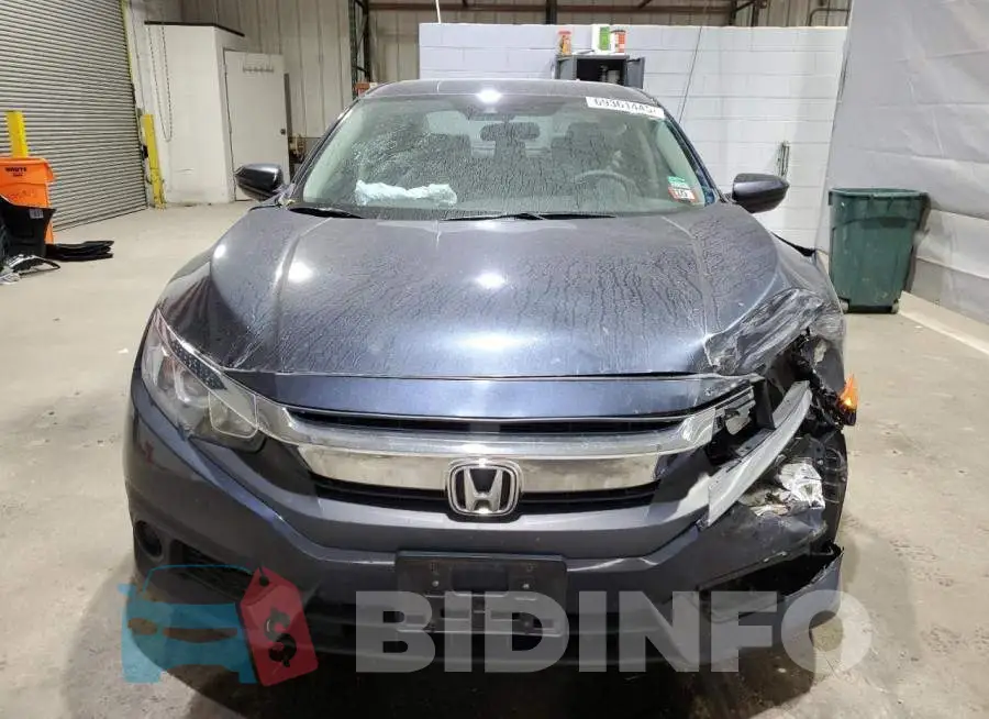19XFC2F69HE210835 Photo# 5
