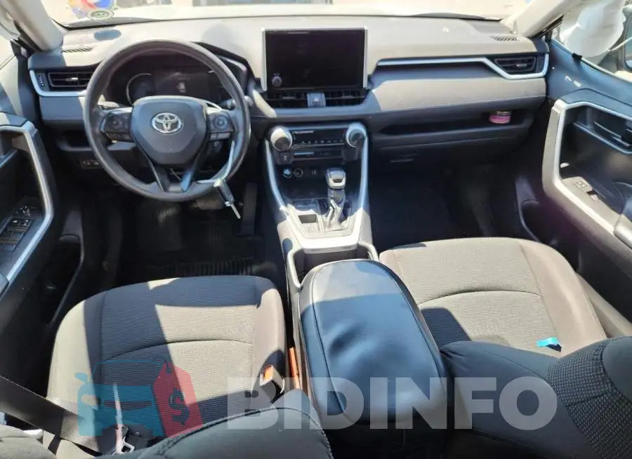 2T3H1RFVXPC231647 Photo# 8