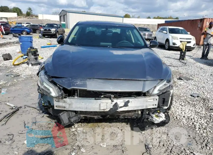 1N4BL4CV1KC194057 Photo# 5