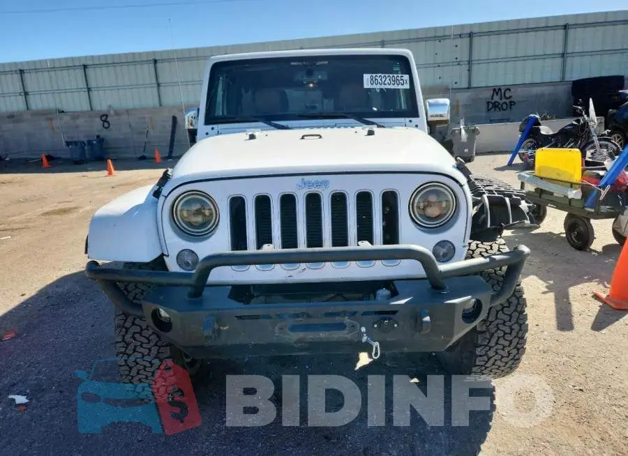1C4BJWEGXHL651824 Photo# 5