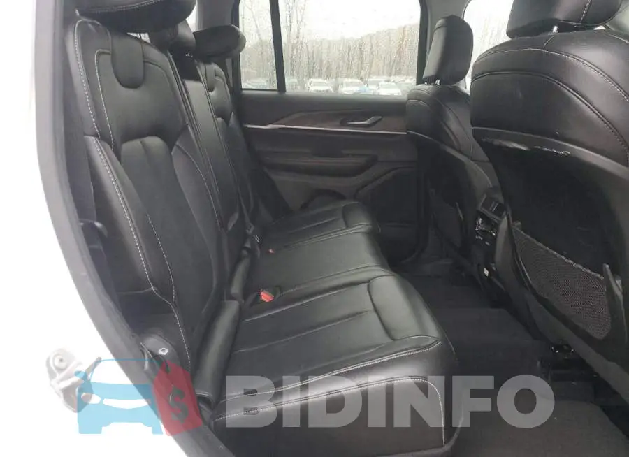 1C4RJGBG8PC514730 Photo# 11