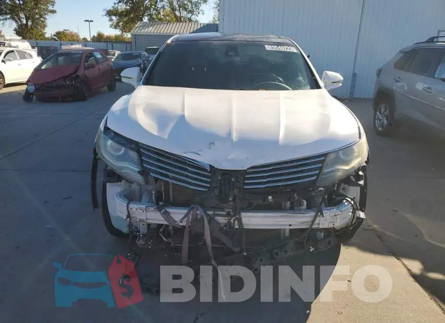 2LMTJ8LR2GBL59913 Photo# 5