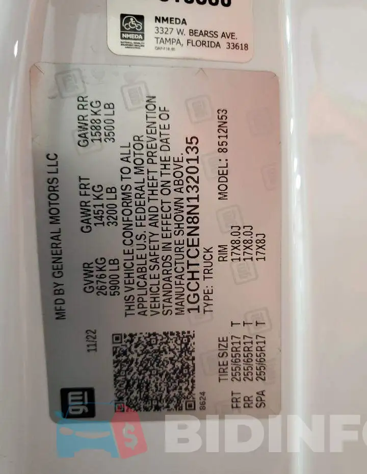 1GCHTCEN8N1320135 Photo# 13