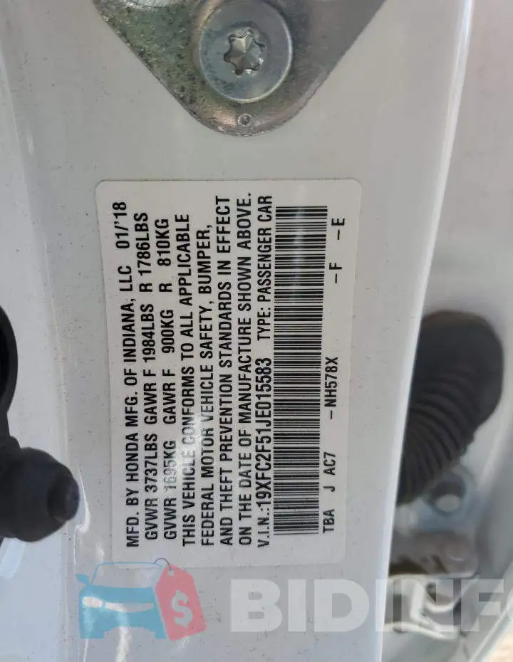 19XFC2F51JE015583 Photo# 12