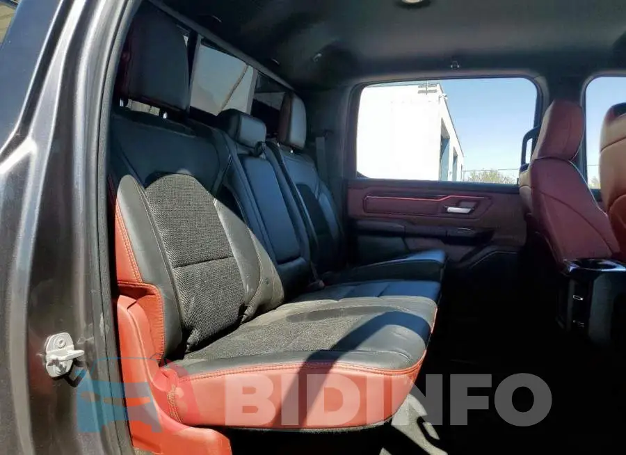 1C6SRFLT8LN257834 Photo# 10