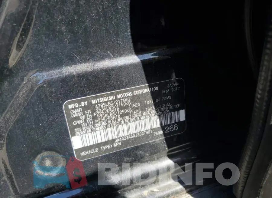JA4AD3A30JZ027421 Photo# 12