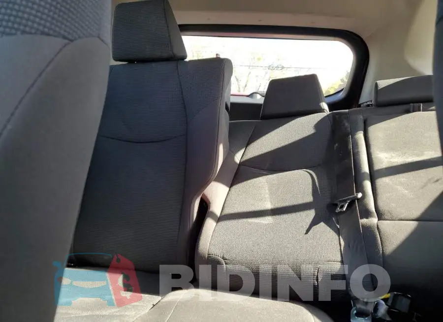 2T3H1RFV3PW263158 Photo# 10