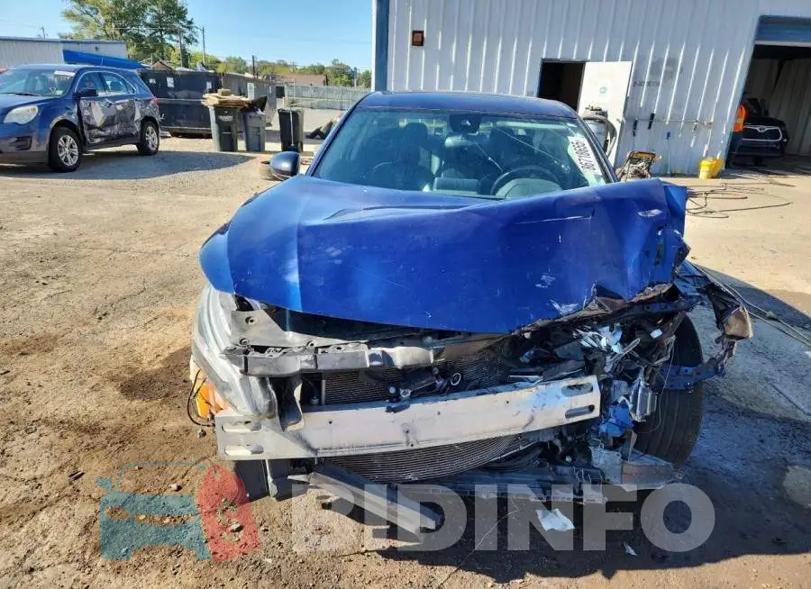 1N4BL4CV5LC213906 Photo# 5