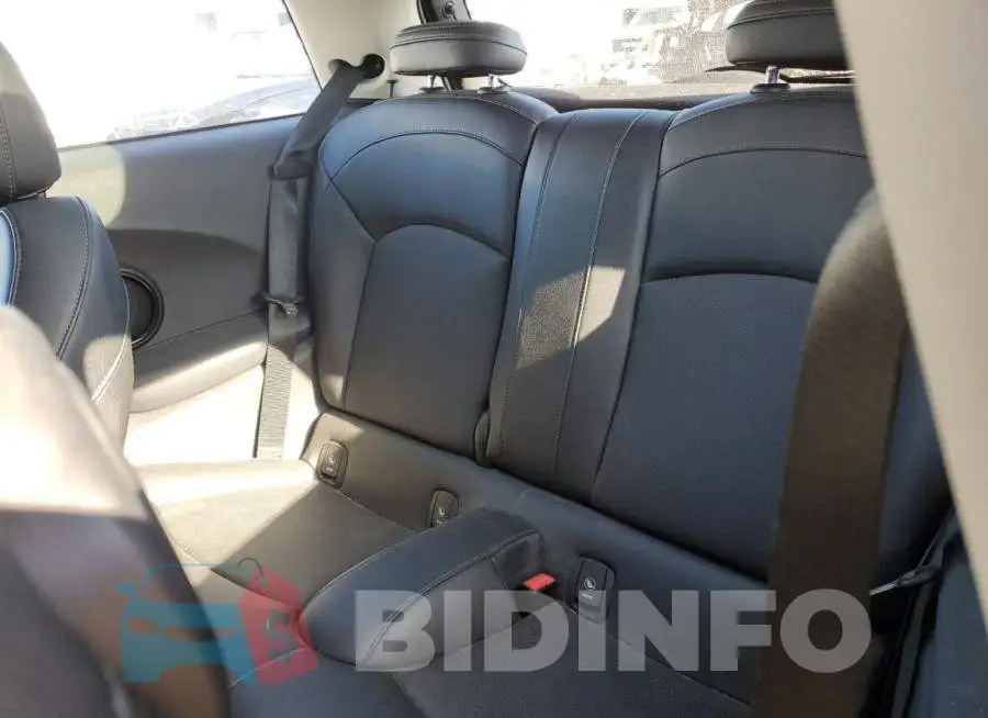 WMWXP7C35H2A45704 Photo# 10
