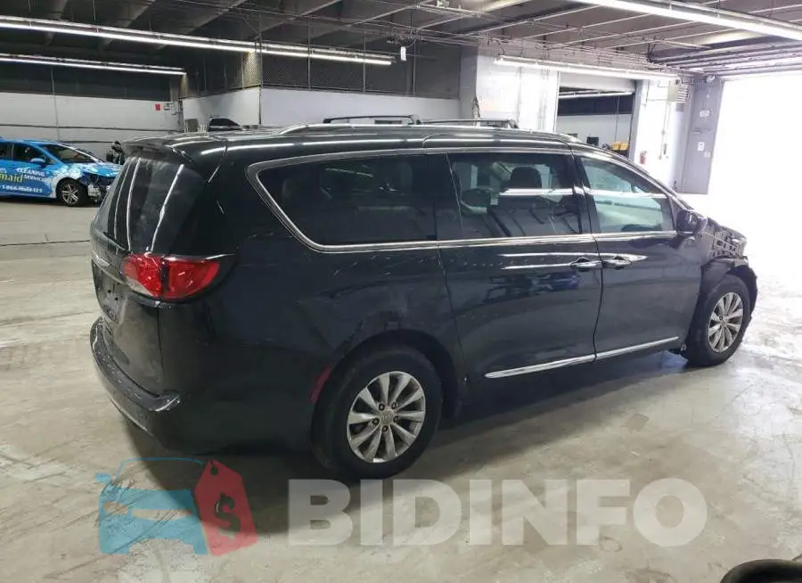 2C4RC1EG7JR116586 Photo# 3