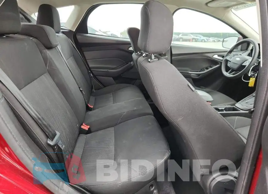 1FADP3M2XHL312059 Photo# 10