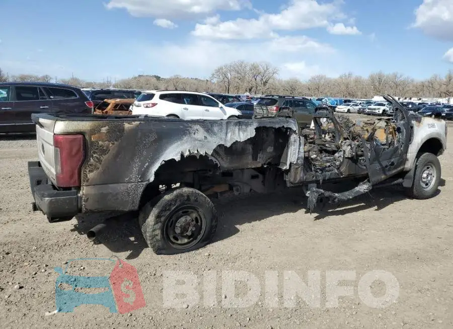 1FT8W3B68KEG77307 Photo# 3