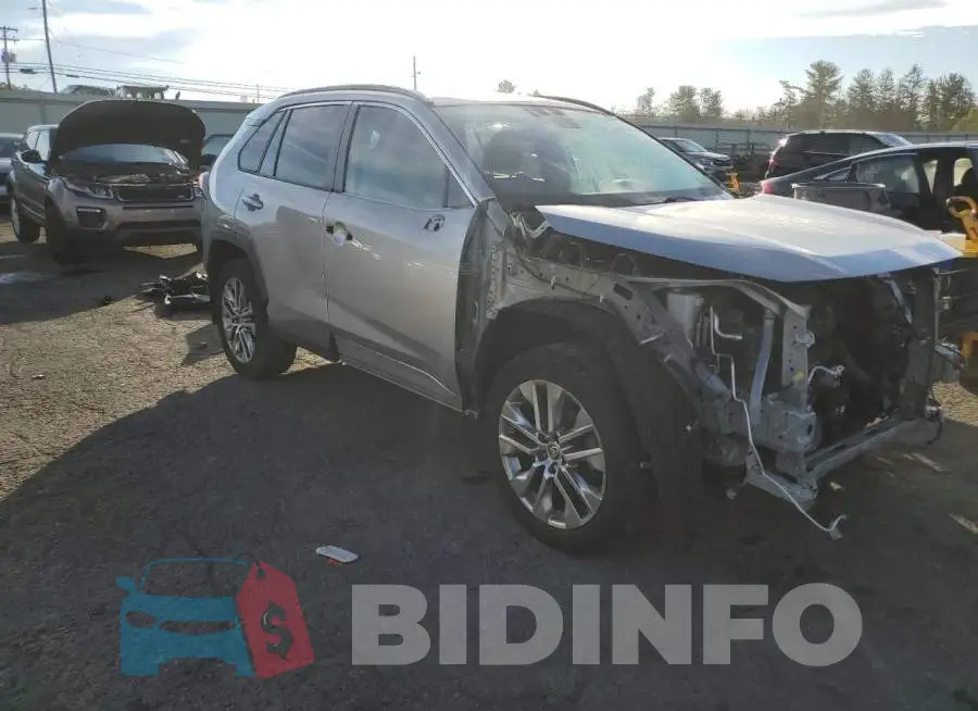 2T3A1RFV4MC177226 Photo# 4
