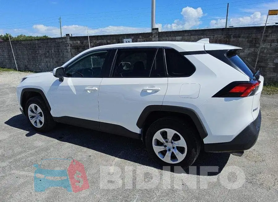 2T3G1RFV9RC481783 Photo# 2