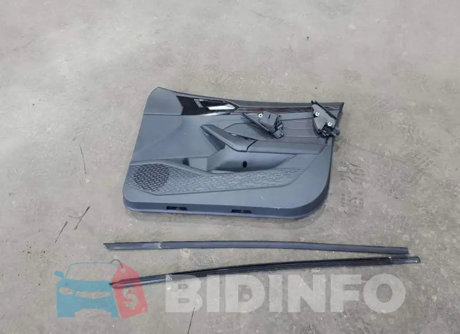 3VW2T7BU7RM023887 Photo# 12