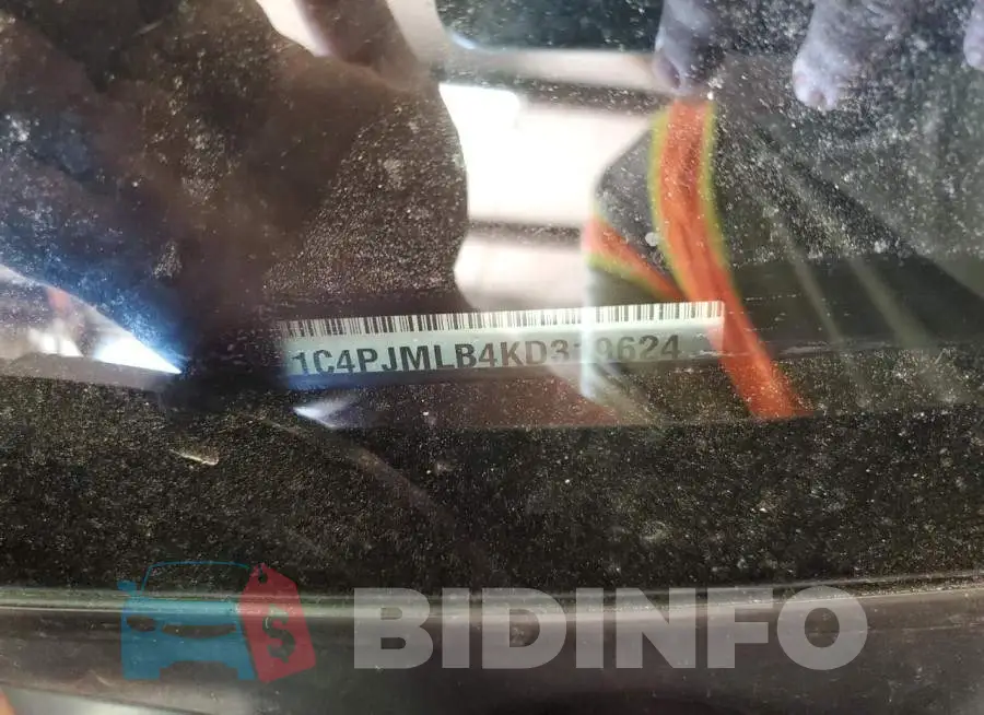 1C4PJMLB4KD319624 Photo# 13