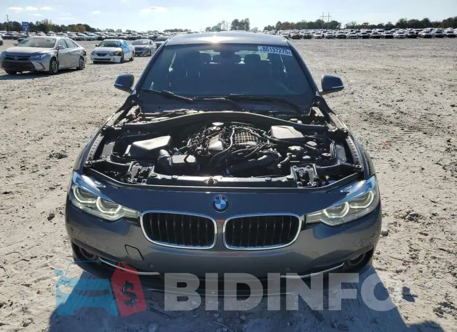 WBA8B3G58GNT92414 Photo# 5