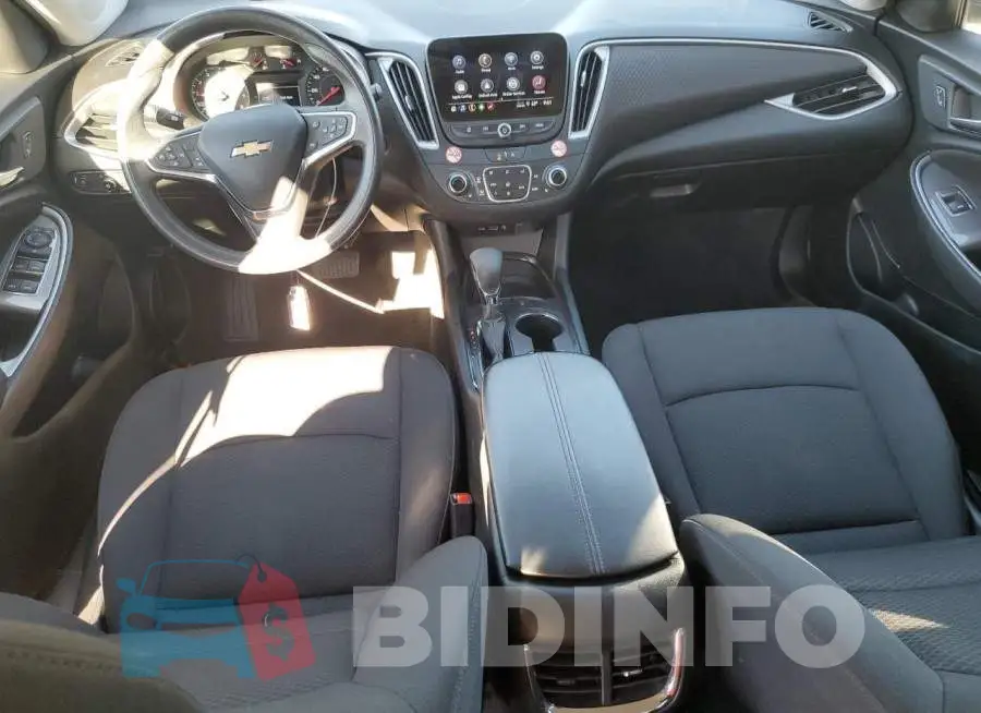 1G1ZD5ST8SF143125 Photo# 8