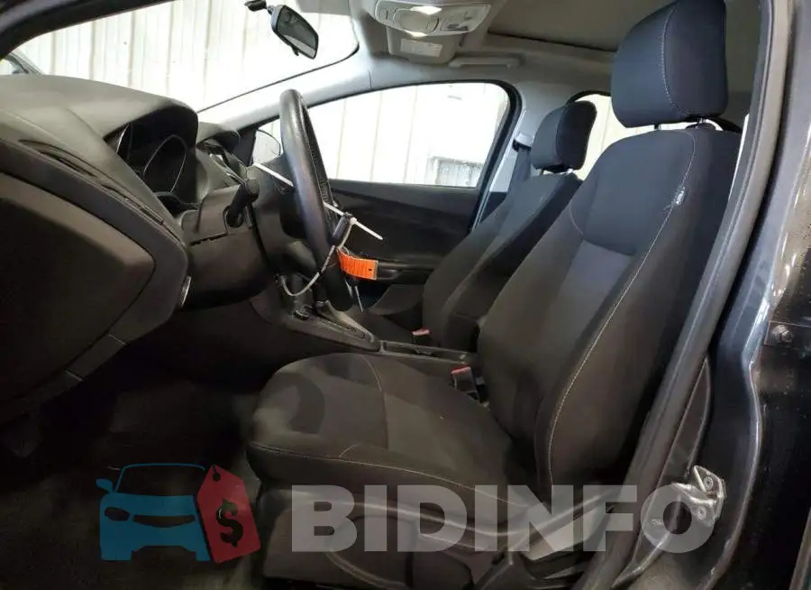 1FADP3M21HL305713 Photo# 7