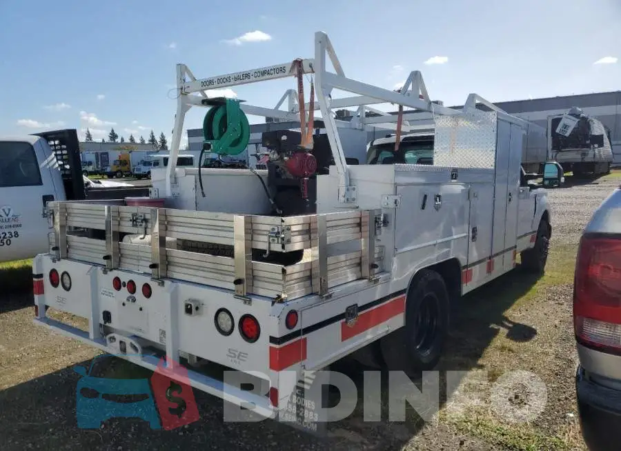 1FDRF3GT0LEE86755 Photo# 3