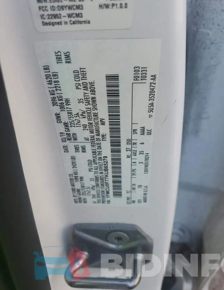 1FMCU0F77KUB65279 Photo# 13