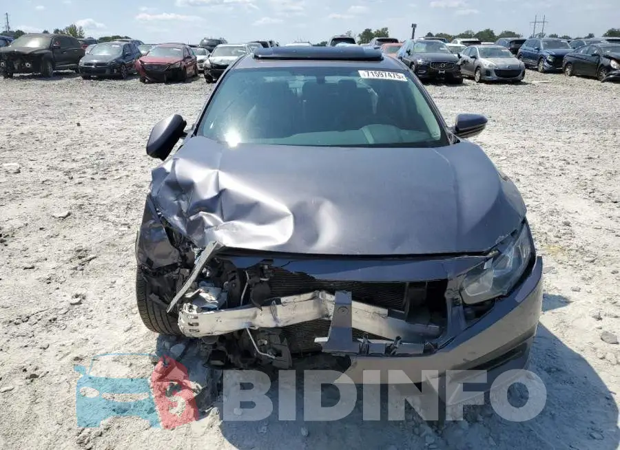 19XFC2F76HE016014 Photo# 5