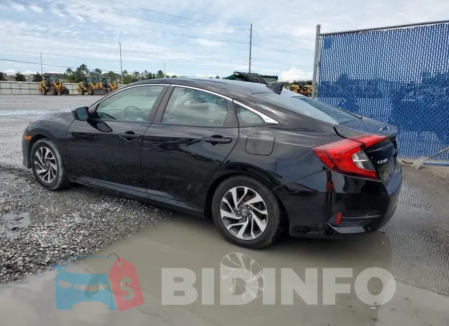 19XFC2F76JE002801 Photo# 2