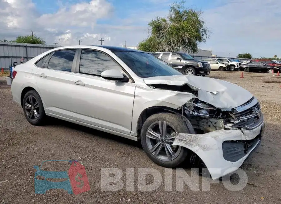 3VW7M7BU0RM044552 Photo# 4
