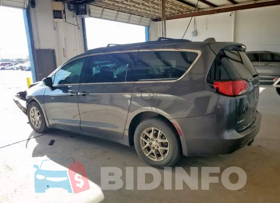 2C4RC1DG1LR172723 Photo# 2