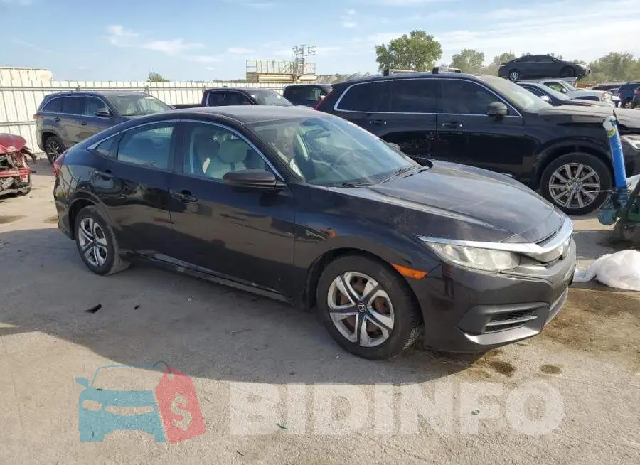 19XFC2F58HE000847 Photo# 4