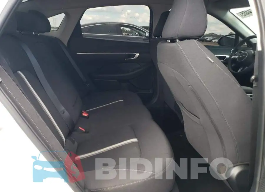 KMHL64JA2RA369682 Photo# 10