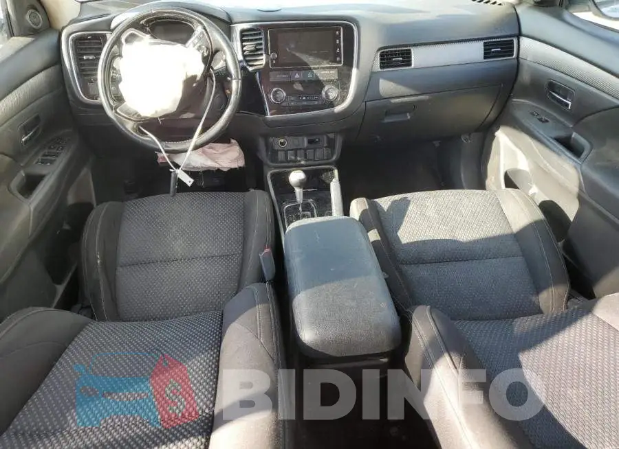 JA4AD3A36JZ002572 Photo# 8