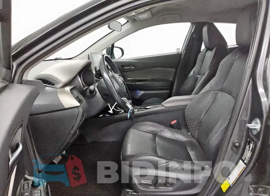 NMTKHMBX6MR135830 Photo# 7