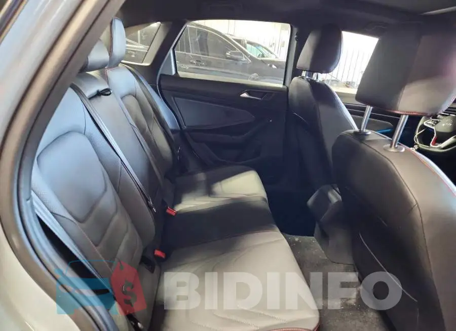 3VW2T7BU7SM034989 Photo# 10