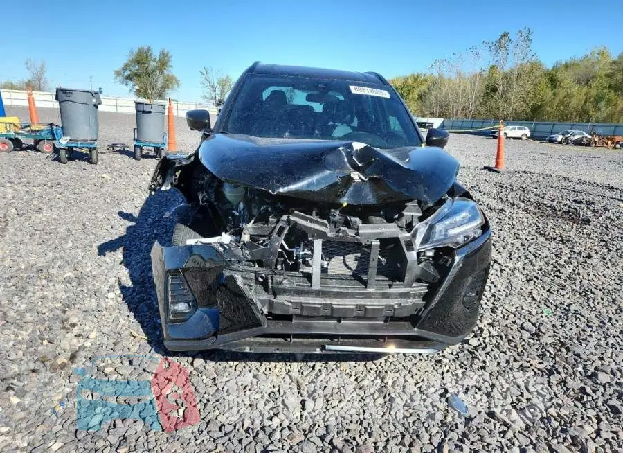 3N1CP5DV3PL500438 Photo# 5