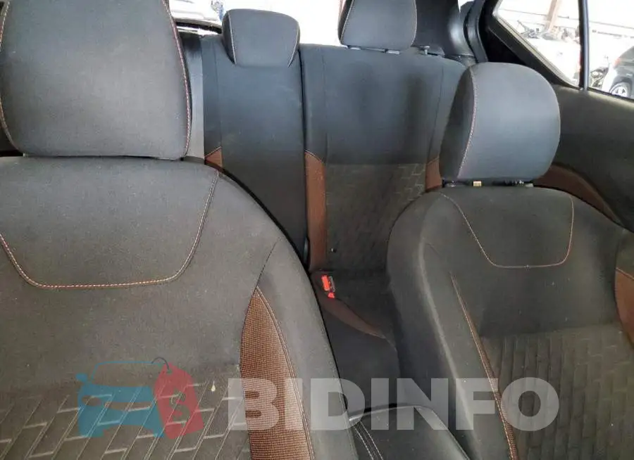 3N1CP5DV8NL480717 Photo# 10