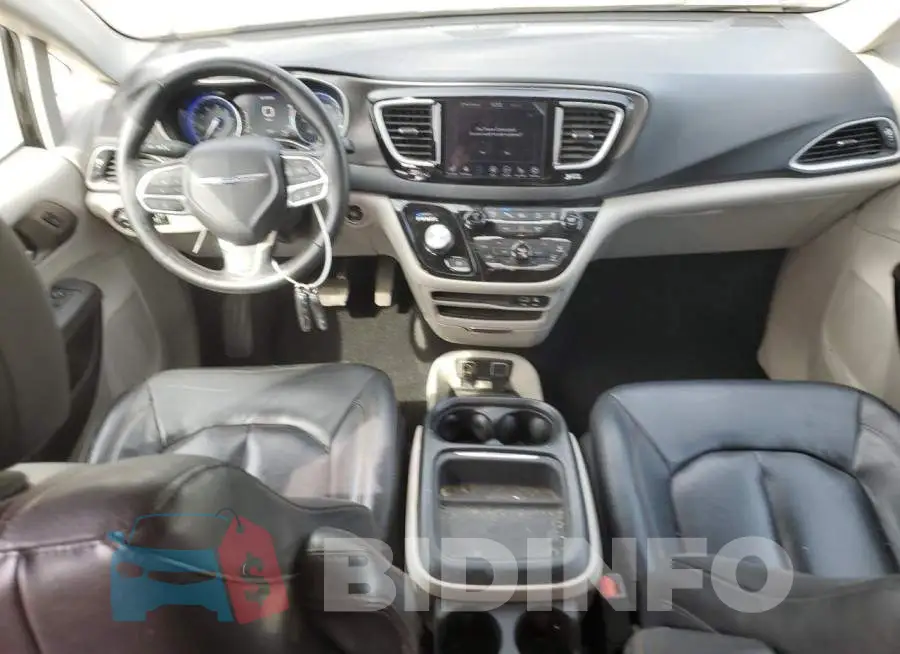 2C4RC1BGXLR165157 Photo# 8