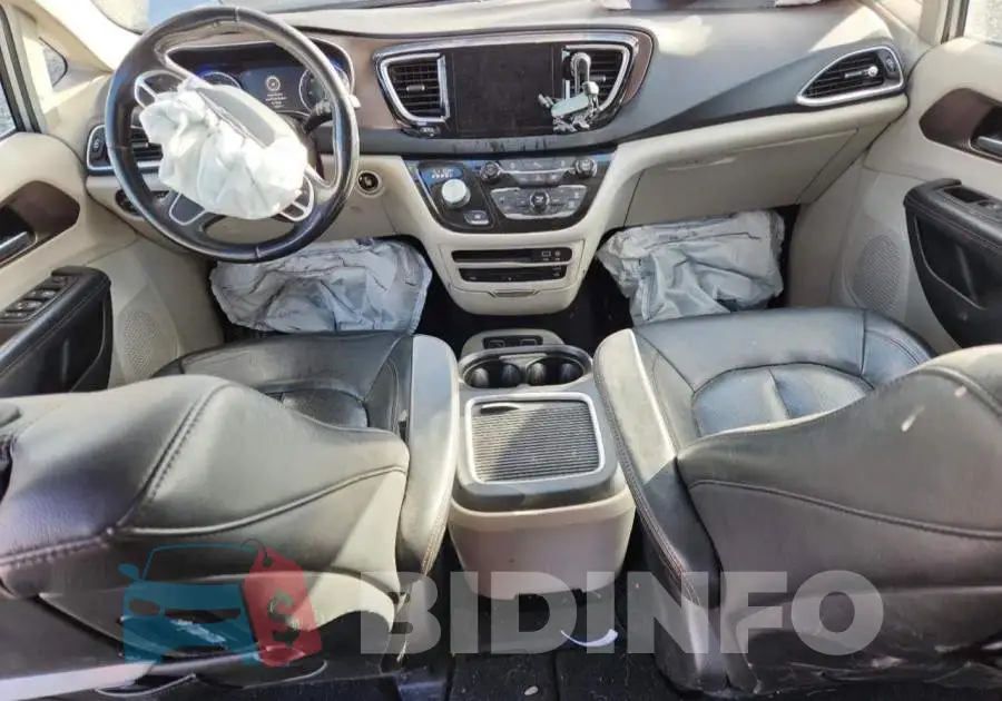 2C4RC1EG1KR599915 Photo# 8