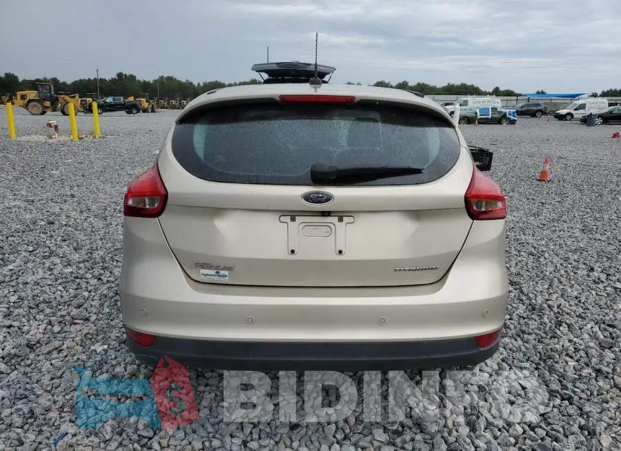 1FADP3N27JL220749 Photo# 6