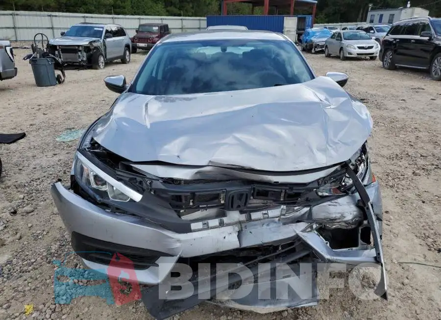 19XFC2F55HE077076 Photo# 5