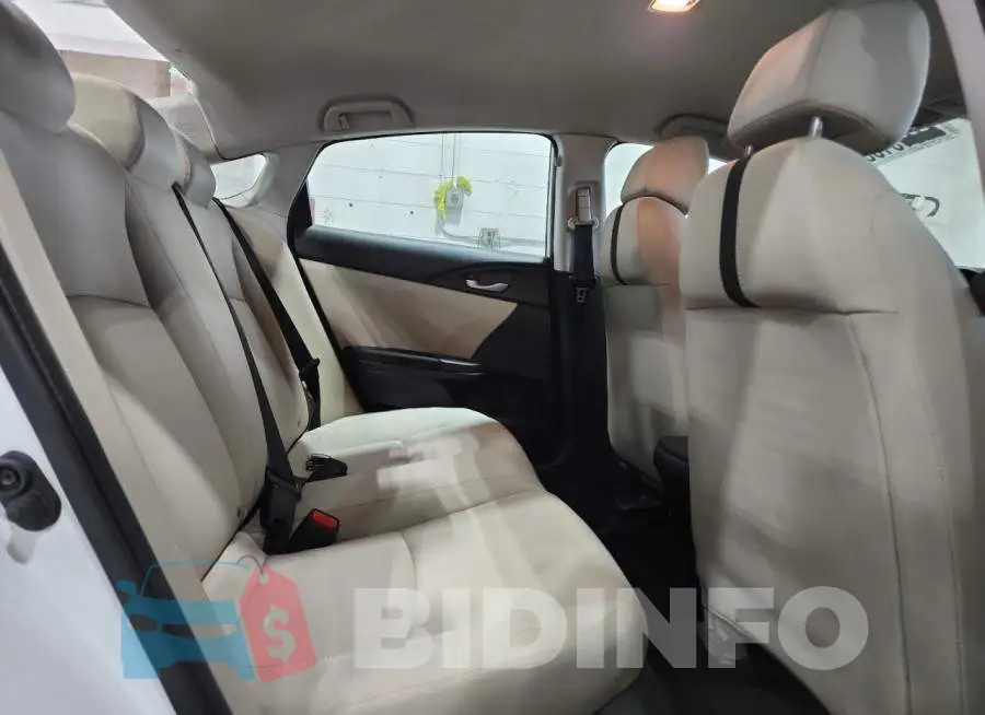 19XFC2F56GE203458 Photo# 10